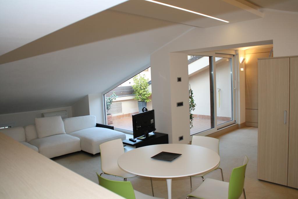 La Terrazza Sull'Arena Apartman Verona Szoba fotó