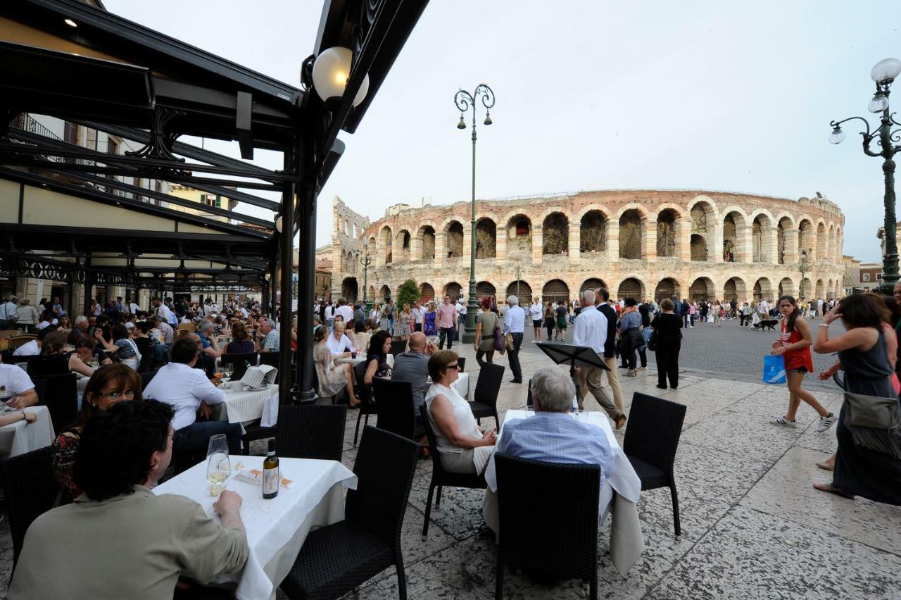 La Terrazza Sull'Arena Apartman Verona Kültér fotó